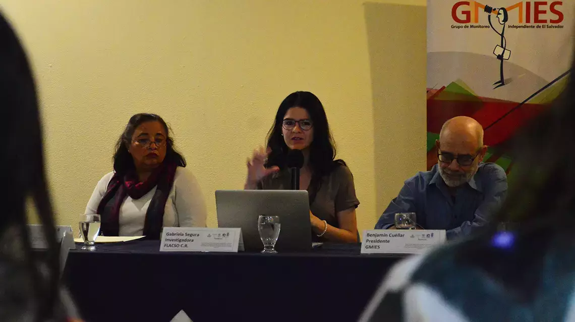Presentan análisis sobre migración, trata de personas y justicia en El Salvador