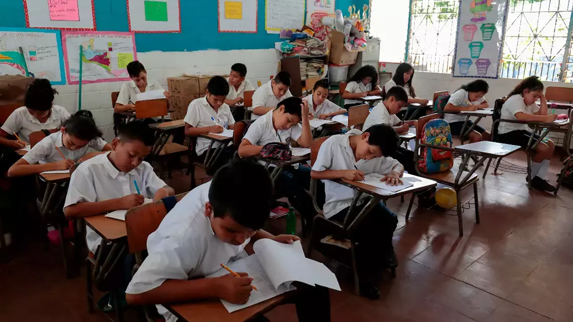 El Salvador / Sistema educativo cuenta con alerta de violencia SALVE